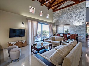 Villa | Living area | Fireplace - Luxury Villa Near Sea and City, Ping Pong, Childrens Area and BBQ (Rethymno)