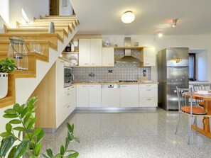 House | Private kitchen - Holiday Home Vodnjan With Private Pool (Marcana)