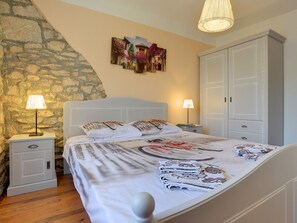 3 habitaciones y muebles diferentes 