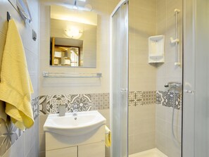 Bathroom - Spacious Holiday Home in Rakalj With Pool (Marcana)