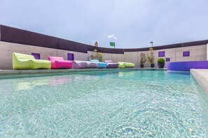 Maison | Piscine | Piscine intérieure, piscine extérieure