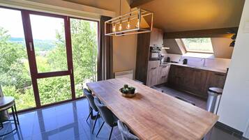 Apartment | Tempat makan