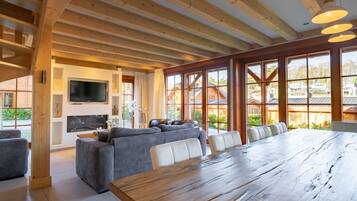 House | Dining