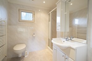 Chalet | Bathroom