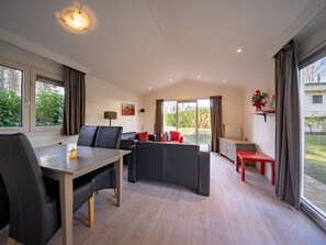 Chalet | Tempat makan