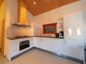 Chalet | Private kitchen - Wooden Chalet With Wifi Near Brunssummerheide (Brunssum)