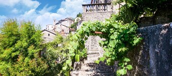 Farmhouse in Casoli Near Ski Slopes