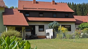 Unclassified image, 3 of 19, button - Quaint Holiday Home in Schmiedefeld near Forest (Suhl)