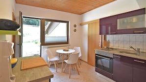 Unclassified image, 4 of 19, button - Quaint Holiday Home in Schmiedefeld near Forest (Suhl)