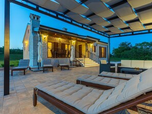 Balcony - Villa With Private Pool in Istria, Quiet Location, Large Garden, Terrace, BBQ (Pazin)