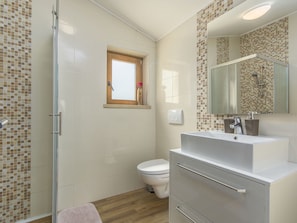 Hair dryer, towels - Quiet Holiday House with Pool & Garden near Tinjan (Tinjan)