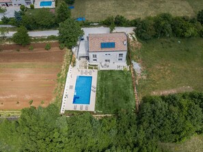 Villa | Piscine | Piscine intérieure, piscine extérieure