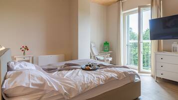 Villa | 4 bedrooms, individually furnished, iron/ironing board, bed sheets