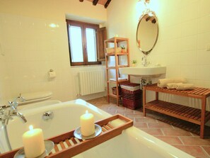Villa | Badezimmer