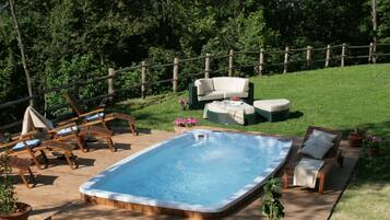 Vila | Kolam renang | Kolam renang indoor dan kolam renang outdoor