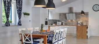 Comfortable Villa With Private Swimming Pool, Table Football, Near Labin