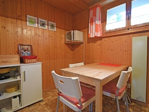 Dining - Charming Apartment in Habkern With Private Terrace (Habkern)