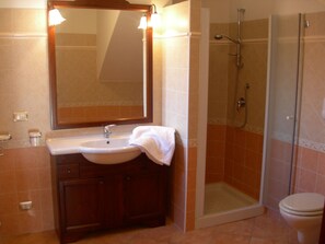 Apartment | Bathroom - Tastefully Decorated Apartment in Hills near Budoni (Budoni)