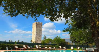 Holiday Home in Spello With Pool & Terrace