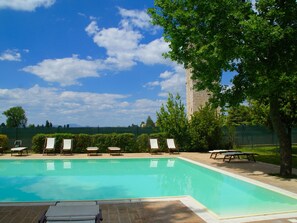 Pool - Holiday Home in Spello With Pool & Terrace (Spello)