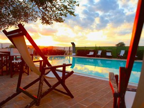 Apartment | Pool | Outdoor pool - Apartment in a Farmhouse in Spello (Spello)