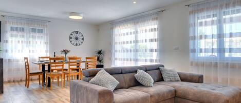 Villa | Restaurantes