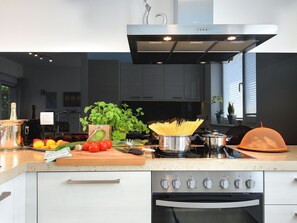 Hus | Eget kjøkken | Vannkoker og kjøkkenutstyr