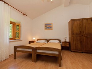 3 bedrooms, individually furnished - Rural Villa With Swimming Pool (Vrsar)
