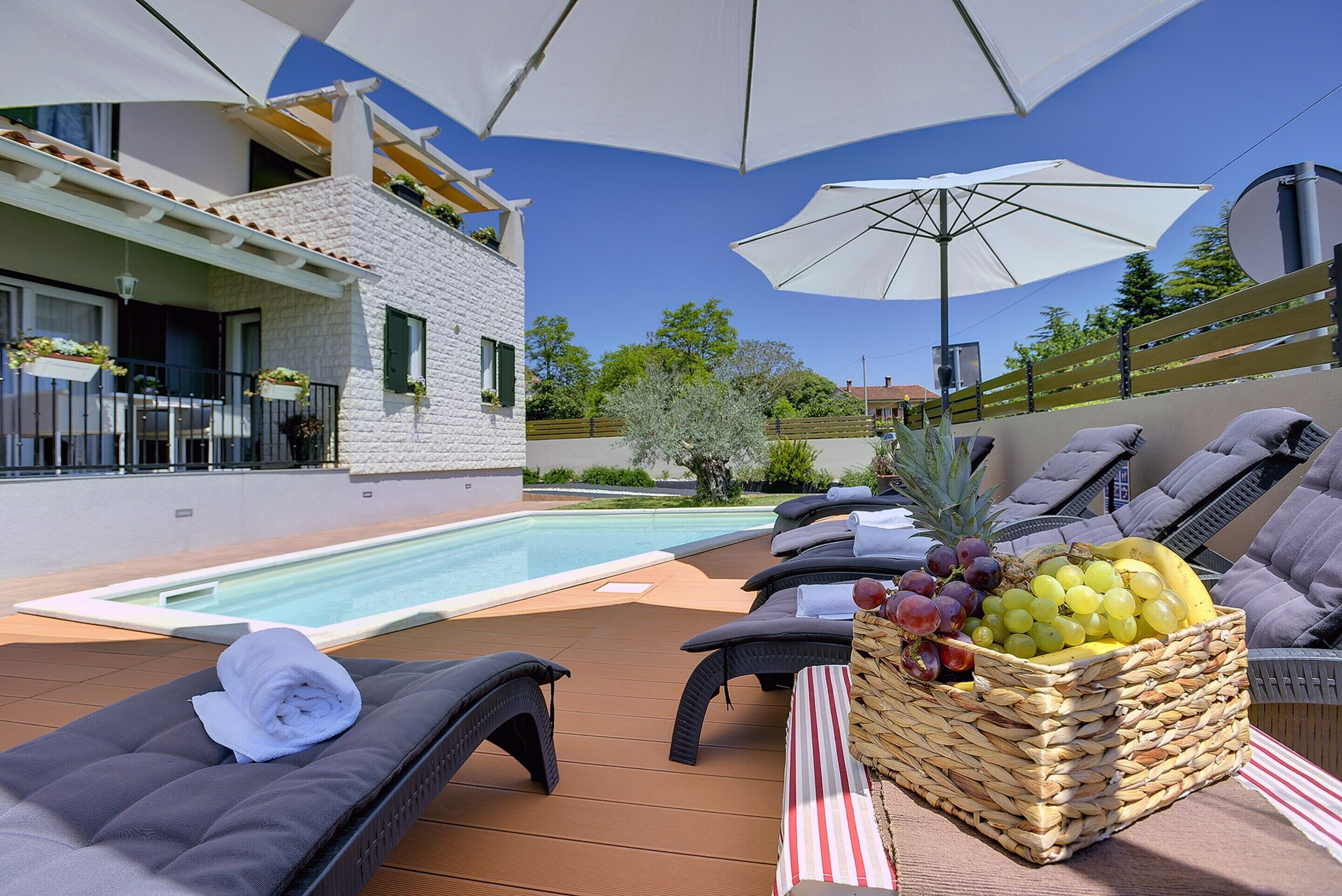 Villa | Exterior