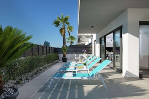 Apartment | Speisen im Freien