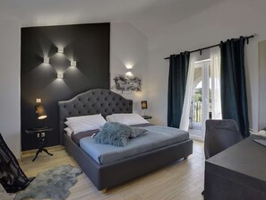 Villa | 4 bedrooms, individually furnished, iron/ironing board, bed sheets - Charming Villa With Heated Pool Near Rovinj (Rovinj)