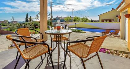 Detached House With Swimming Pool Near the Sea