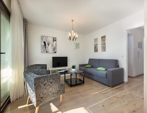 Apartment | Living room - Apartment in Pula Near the Sea and Town Center (Pula)