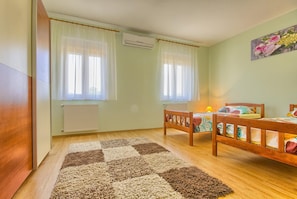 Maison | 2 chambres, fer et planche à repasser, draps fournis