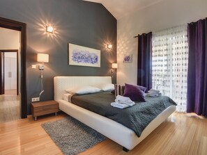 Villa | 4 bedrooms, individually furnished, bed sheets - Beautiful Villa With Garden, Private Heated Pool, Whirlpool, Sauna, Near Rovinj (Rovinj)