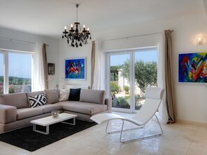 Villa | Living area - Beautiful Villa With Garden, Private Heated Pool, Whirlpool, Sauna, Near Rovinj (Rovinj)