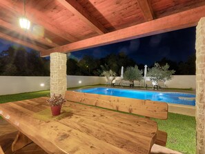 Unclassified image, 2 of 40, button - Well Kept Villa with Spacious Garden & Private Pool near Beach (Marcana)