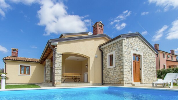Villa | Basseng