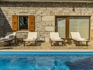 Outdoor pool - Beautiful Holiday Home With Private Pool Near Lim Fjord (Sveti Lovrec)
