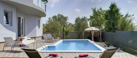 Hus | Pool | Inomhuspool och utomhuspool