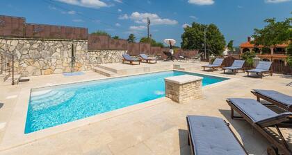 Holiday Home in Rovinjsko With Pool