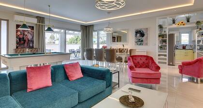 Villa With Pool in Premantura