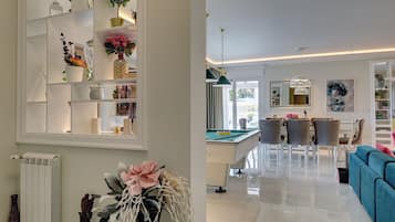 Villa | Living room | TV