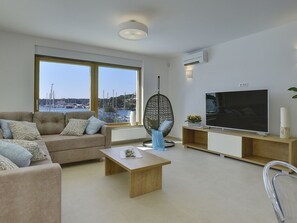 Villa | Living area - Beautiful Villa by the sea (Medulin)