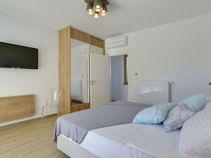 Villa | 4 sovrum, unika möbler och sängkläder