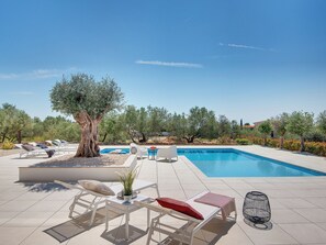 Villa | Pool