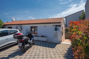 Exterior - Holiday Home in Medulin Near Beach (Medulin)
