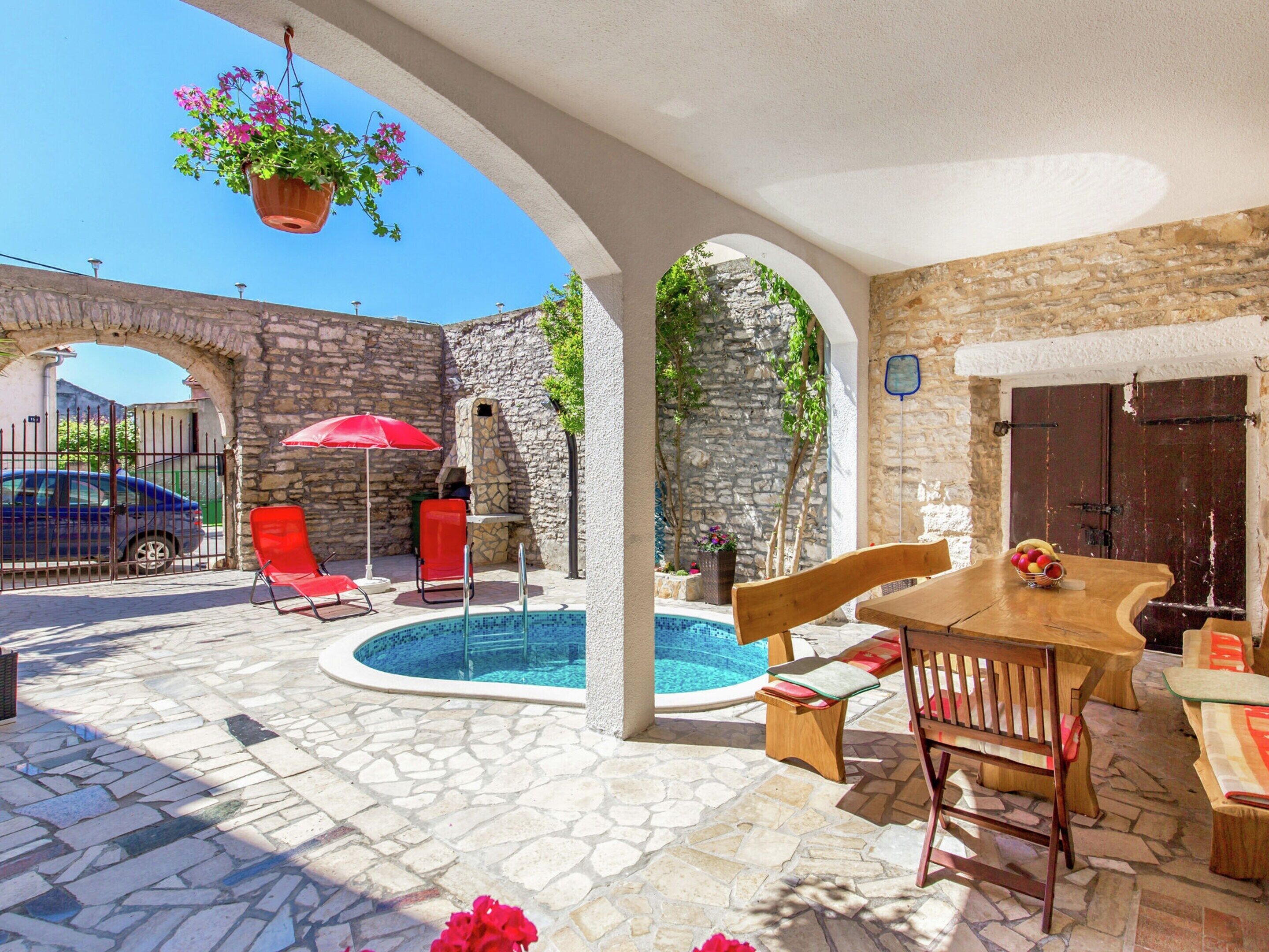Apartment | Pool | Outdoor pool