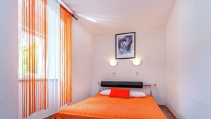 Apartment | 2 bilik tidur, dilengkapkan perabot secara berasingan, cadar katil 