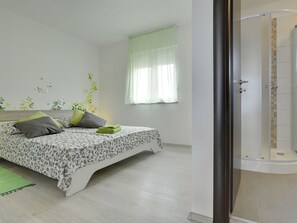 Vila | 3 quartos, individualmente mobiliados, roupa de cama